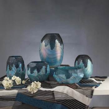 Ev veya ofis dekorasyonu için toptan renkli cam El üflemeli aşındırma avrupa mavi vazolar