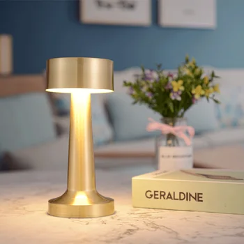 Iskandinav Led Altın Masa bar için lamba Otel Dekorasyon Mantar şarj Edilebilir masaüstü gece ışıkları 3 renk Dokunmatik Anahtarı Başucu Lambası