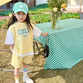 2023 Yeni Kızların Yaz günlük t-shirt seti Kore Sevimli Okul Öncesi Üst + Şort İki Parçalı Set çocuk Giyim